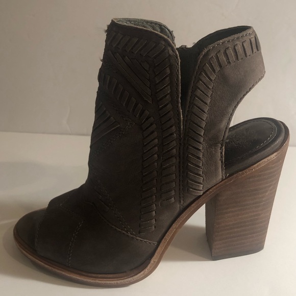 Vince Camuto | Shoes | Vince Camuto Booties Open Toe Sling Back Suede ...